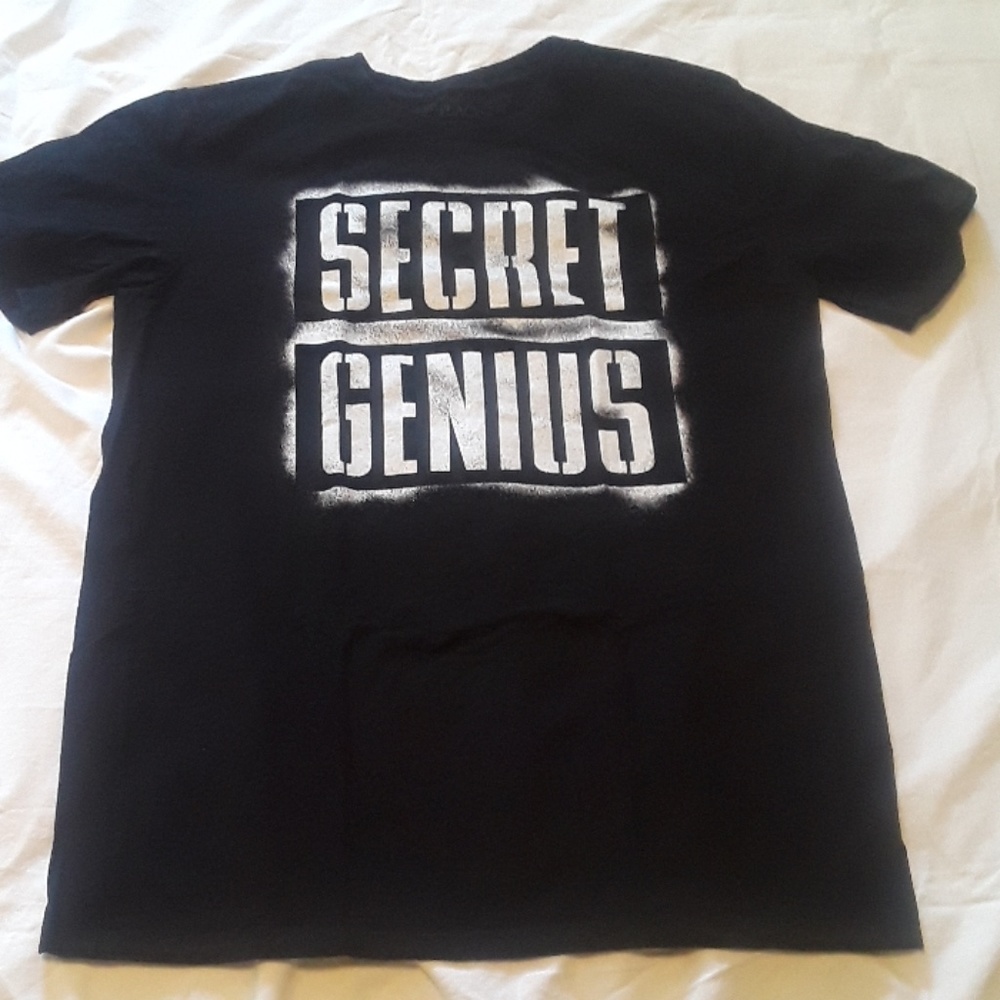 Women's tee shirt